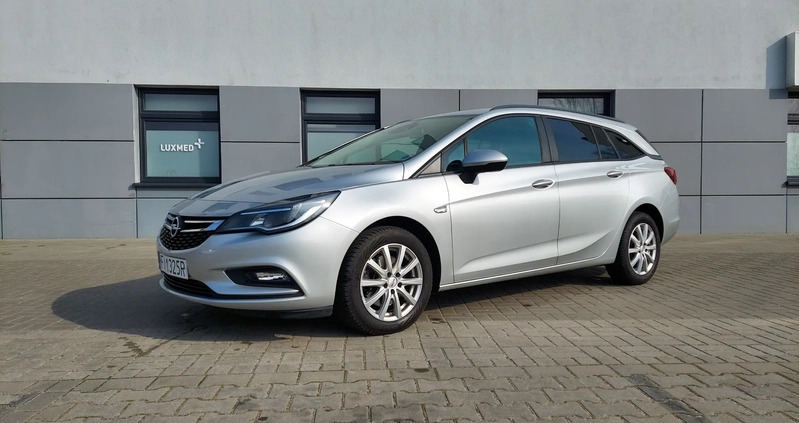 Opel Astra cena 39900 przebieg: 143000, rok produkcji 2016 z Łowicz małe 704